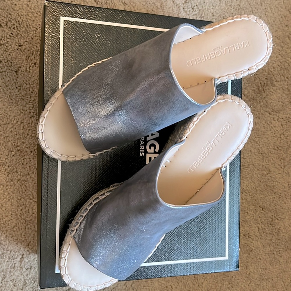 Karl Lagerfeld Paris Women's Carina Wedge Sandal size 7.5 new in box.